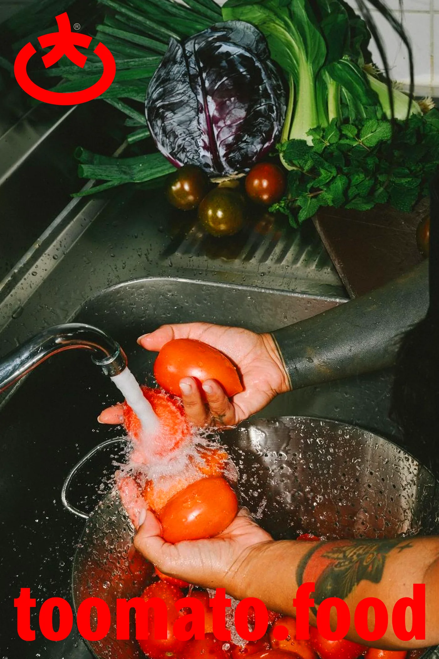 Toomato poster: hands washing tomatoes in a sink with toomato.food in red